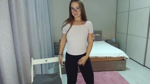Snapshot of kristall_xxx chatting on 10/02/25, 09:38 twitter    Annemarye 23 online show from 10/02/25, 09:38