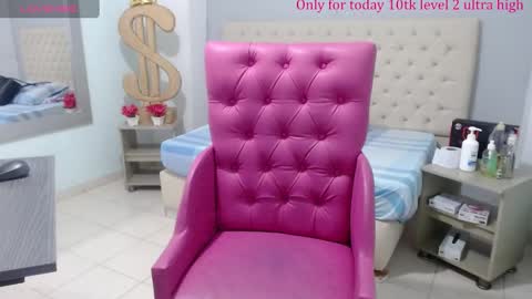 kristel_lee online show from 12/28/24, 12:45