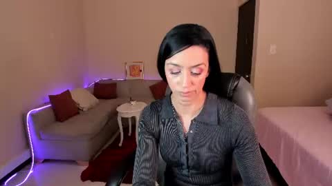 Sophia online show from 07/02/26, 07:42