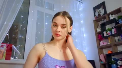 Snapshot of kristen_sayles chatting on 02/23/25, 08:22 Kris online show from 02/23/25, 08:22