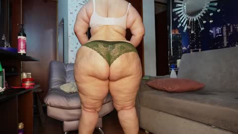 Snapshot of kristenhill1 chatting on 01/04/25, 02:46 Kristen online show from 01/04/25, 02:46