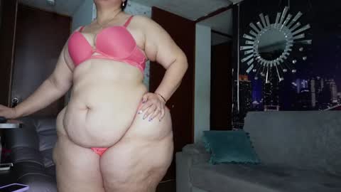 Snapshot of kristenhill1 chatting on 02/26/25, 01:32 Kristen online show from 02/26/25, 01:32