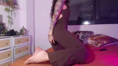 Snapshot of kristenwylde chatting on 03/04/25, 06:39 Kristen Wylde -  online show from 03/04/25, 06:39