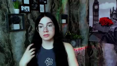 Kristen online show from 09/14/25, 08:35