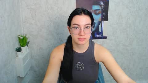 Kristen online show from 09/16/25, 06:36