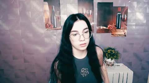 Kristen online show from 09/22/25, 08:16