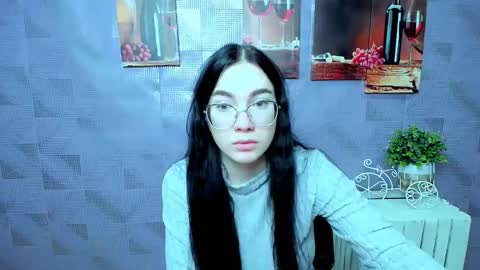 Kristen online show from 10/21/25, 07:42