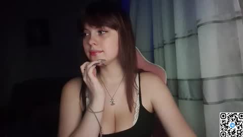 Christie online show from 10/19/25, 06:08