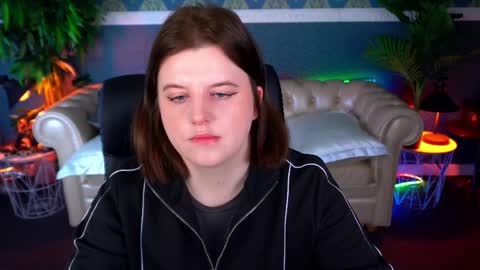 kristifoxy online show from 04/12/26, 05:12