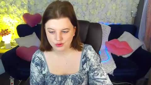 Snapshot of kristifoxy chatting on 04/27/26, 05:27 kristifoxy online show from 04/27/26, 05:27