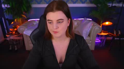 Snapshot of kristifoxy chatting on 05/19/26, 12:22 kristifoxy online show from 05/19/26, 12:22