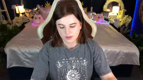 Snapshot of kristifoxy chatting on 06/14/26, 12:29 kristifoxy online show from 06/14/26, 12:29