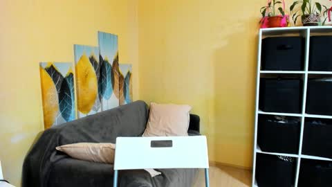 Christina online show from 11/25/25, 07:25