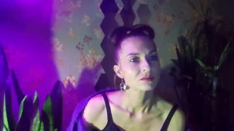 Kristina online show from 12/12/24, 01:39
