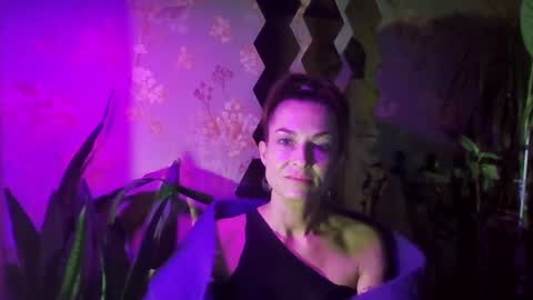 Kristina online show from 12/28/24, 10:13