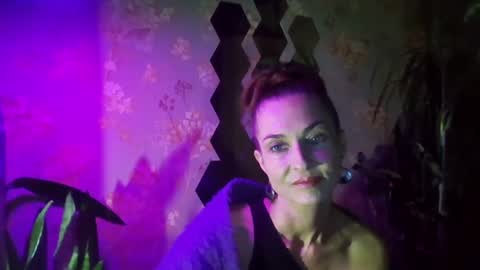 Kristina online show from 12/30/24, 07:32