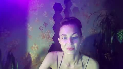 Kristina online show from 02/07/25, 01:11