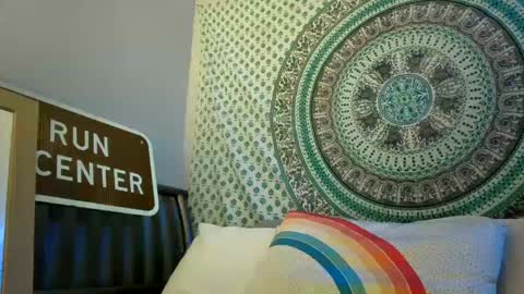 Jay and Kitty online show from 10/17/25, 08:06