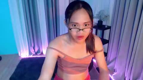 Snapshot of kristine_fox chatting on 05/24/26, 05:18 kristine_fox online show from 05/24/26, 05:18