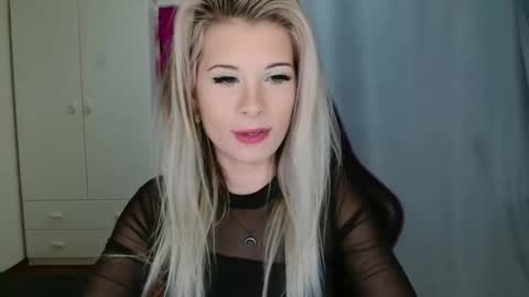 Snapshot of kristineamore chatting on 10/30/25, 07:21 KristineAmore online show from 10/30/25, 07:21