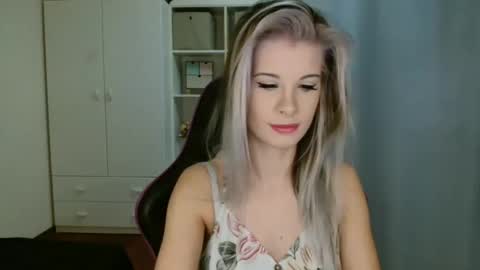 Snapshot of kristineamore chatting on 01/15/26, 07:24 KristineAmore online show from 01/15/26, 07:24