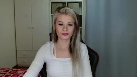 Snapshot of kristineamore chatting on 02/05/26, 07:35 KristineAmore online show from 02/05/26, 07:35