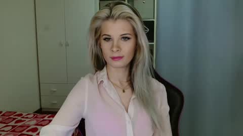 Snapshot of kristineamore chatting on 02/10/26, 07:12 KristineAmore online show from 02/10/26, 07:12