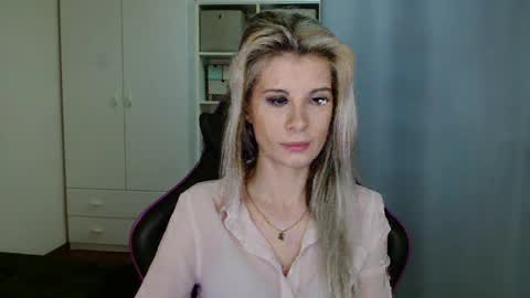 Snapshot of kristineamore chatting on 03/02/26, 07:59 KristineAmore online show from 03/02/26, 07:59