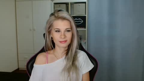 KristineAmore online show from 03/26/26, 07:25