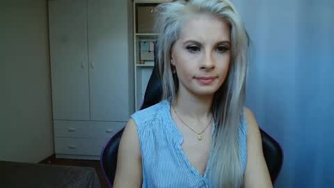 KristineAmore online show from 05/22/26, 06:31