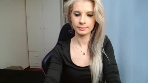 KristineAmore online show from 06/08/26, 02:17