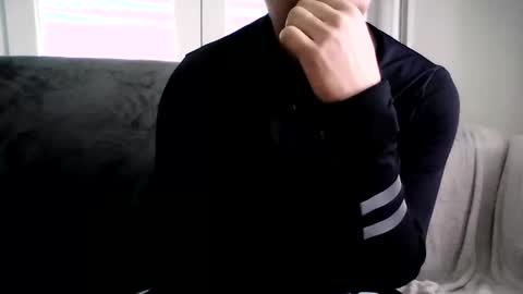 kristoffer220 online show from 03/10/25, 11:21