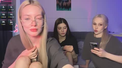 Kristy and Alice online show from 03/27/26, 06:19