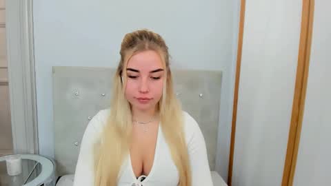 KristyFlowers online show from 03/11/25, 08:41