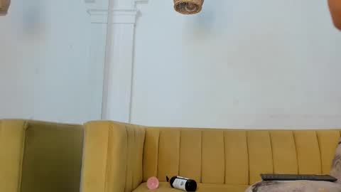 Cristina online show from 02/21/25, 06:37