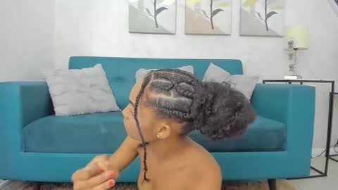 Cristina online show from 10/08/25, 07:44