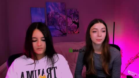 Snapshot of kristylovee chatting on 09/09/25, 01:43 Kristy online show from 09/09/25, 01:43