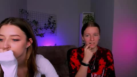 Snapshot of kristylovee chatting on 09/13/25, 10:15 Kristy online show from 09/13/25, 10:15