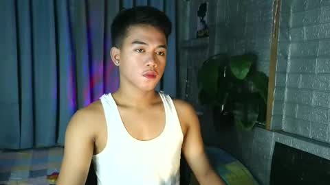 Snapshot of kritthanarkorn chatting on 05/17/26, 04:21 kritthanarkorn online show from 05/17/26, 04:21