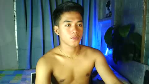 Snapshot of kritthanarkorn chatting on 05/19/26, 06:14 kritthanarkorn online show from 05/19/26, 06:14
