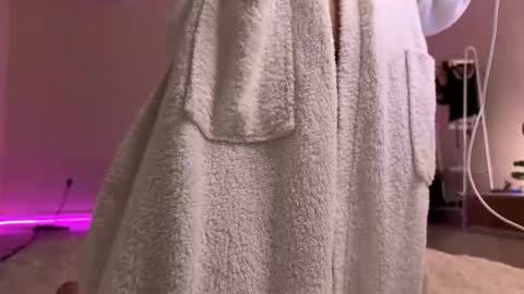 kristi online show from 03/12/26, 08:04