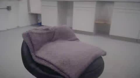 Snapshot of kronur chatting on 06/22/26, 10:23 kronur online show from 06/22/26, 10:23