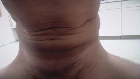 Snapshot of kronur chatting on 06/24/26, 10:25 kronur online show from 06/24/26, 10:25