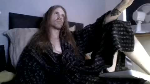 Krullz online show from 06/15/26, 09:50