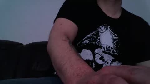 Snapshot of kryptoni18435 chatting on 01/19/25, 01:32 Tommy online show from 01/19/25, 01:32