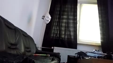 Snapshot of kryptoni18435 chatting on 02/02/25, 02:56 Tommy online show from 02/02/25, 02:56