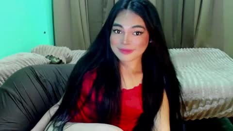 Snapshot of krystal_angel chatting on 06/17/26, 06:09 krystal_angel online show from 06/17/26, 06:09