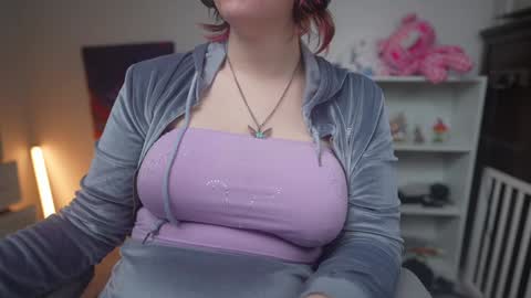 Snapshot of krystalsyxx chatting on 01/24/25, 07:28 Krystal Syx online show from 01/24/25, 07:28