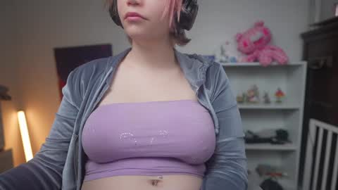 Snapshot of krystalsyxx chatting on 01/30/25, 06:54 Krystal Syx online show from 01/30/25, 06:54