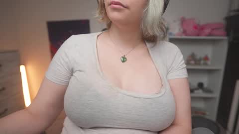 Krystal Syx online show from 11/20/25, 07:24